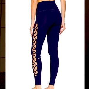 Alo Yoga High Rise Interlace Leggings Navy Blue
Size S Lace Up Athleisure